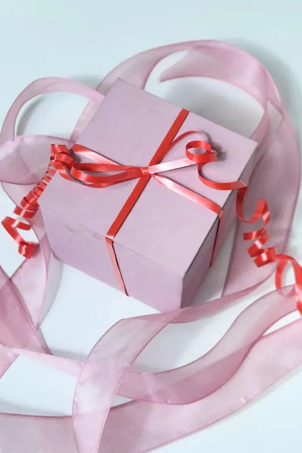 Gift Wrapping Service - Jackie Leonards