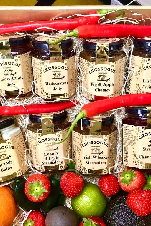 Christmas Classic preserve & dressing Gift